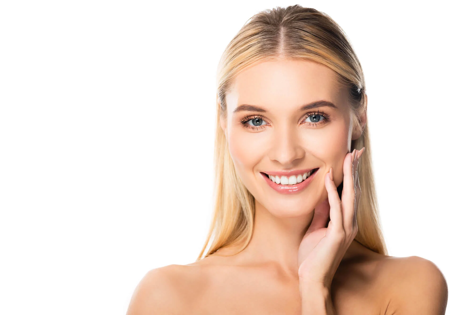 Smiling woman after Close-up-Before-after-cosmetic-dentistry-in-NYC