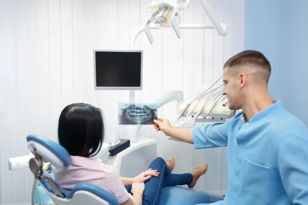 Dental-X-rays-at-a-dentist-in-Lenox-Hill-office